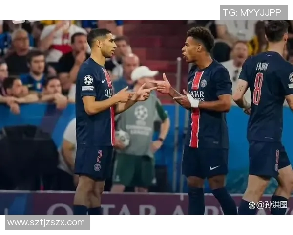 欧协联决赛精彩对决揭幕球队实力较量引发球迷热议与期待